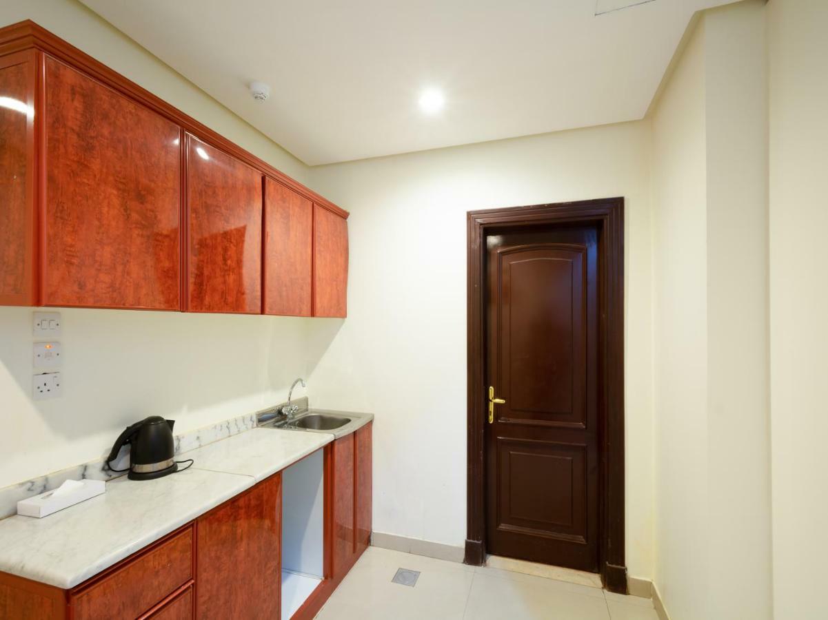 ריאד Capital O 162 Brzeen Hotel מראה חיצוני תמונה