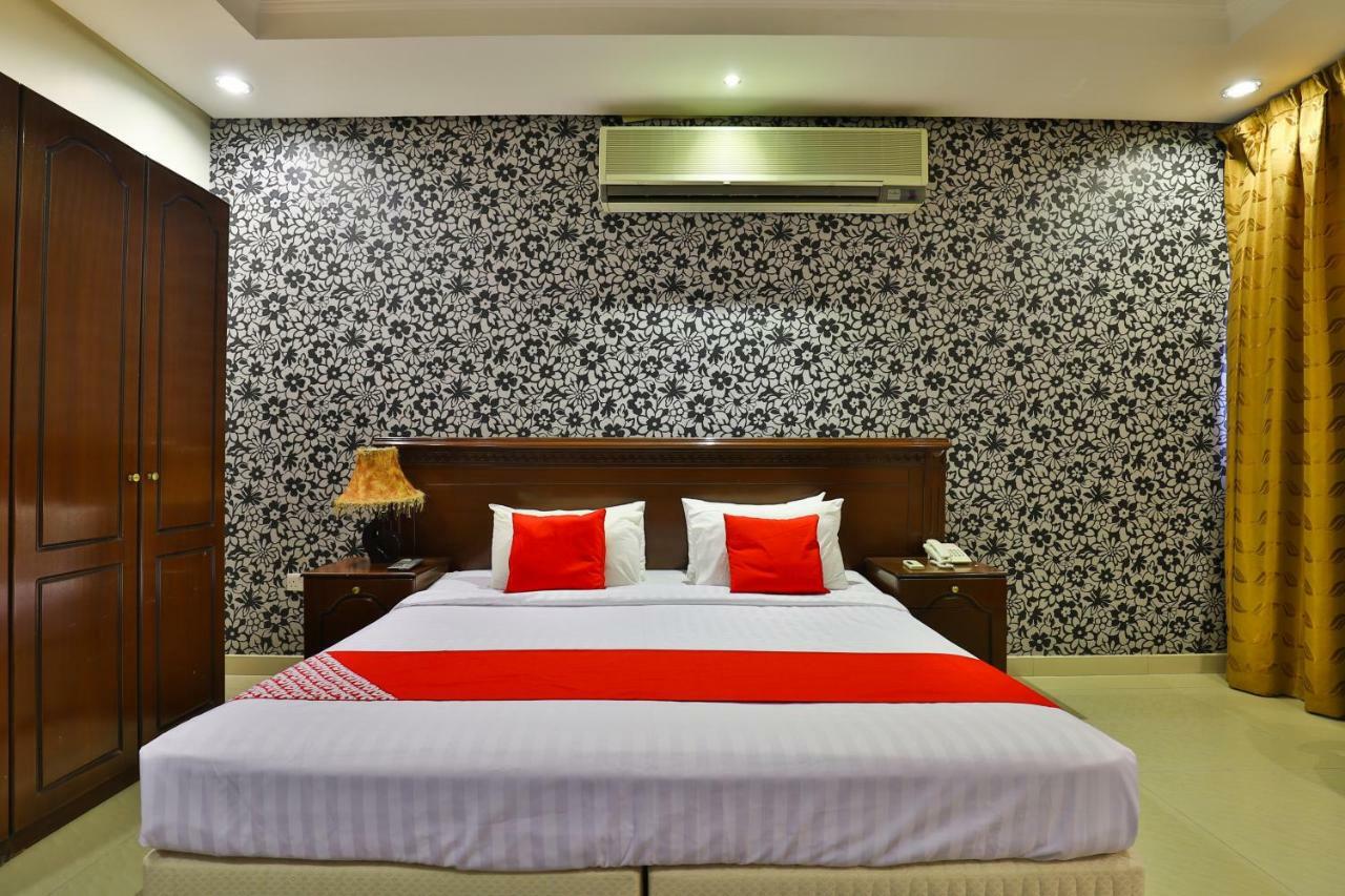 ריאד Capital O 162 Brzeen Hotel מראה חיצוני תמונה